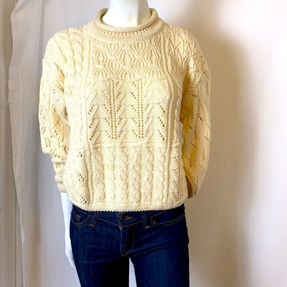 Mode International Cropped Sweater - Picture 2 of 9